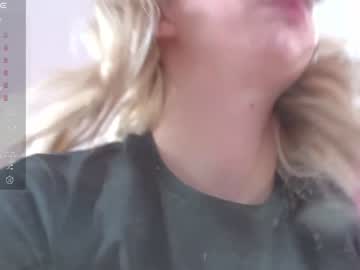 girl
        sapphirealice cam image #3310115