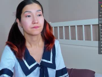 girl
        leylami cam image #483509