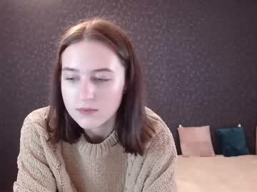 girl
        mary_kendal cam image #125236