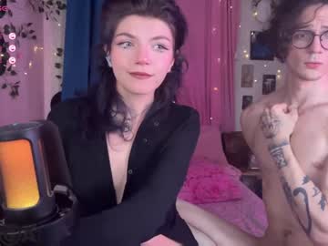 couple
        pocket_lovers cam image #2908123