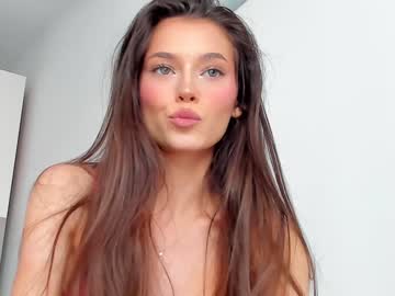 girl
        isia_slay cam image #1940720