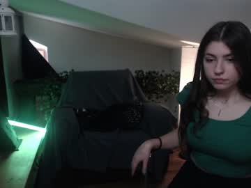 girl
        _nel cam image #14551