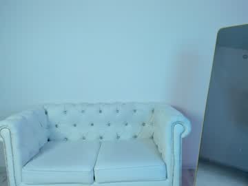 girl
        grace_diaz cam image #294617