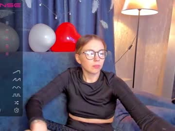 girl
        amy_h0ney cam image #890767