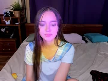 girl
        melisa_sim cam image #1801634