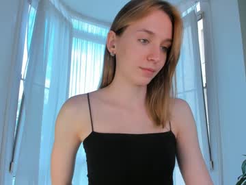 girl
        bryrecutee cam image #1884592