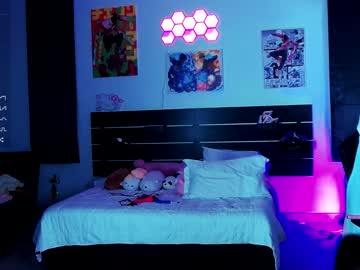 girl
        madnessalise cam image #2390350
