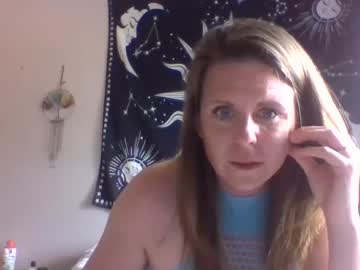girl
        naughtyymarie420 cam image #1807832