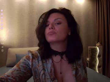 girl
        karrin cam image #2573411
