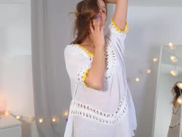 girl
        eli_sun cam image #1805202