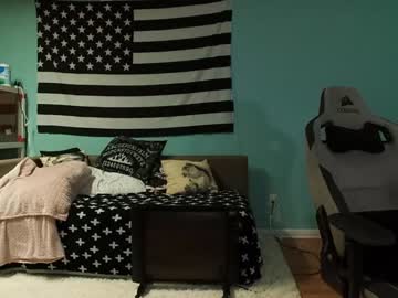 girl
        anabelleleigh cam image #2445810