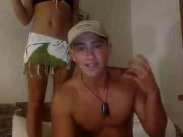 couple
        curiouscouple77777 cam image #2574404