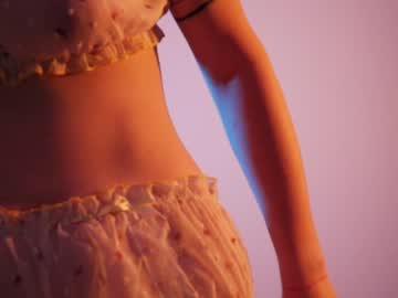 girl
        purexnymph cam image #313972