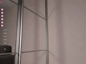 girl Milf & Teen Sex Cam Girls with lily_life