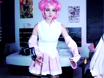 girl
        madnessalise cam image #1499393