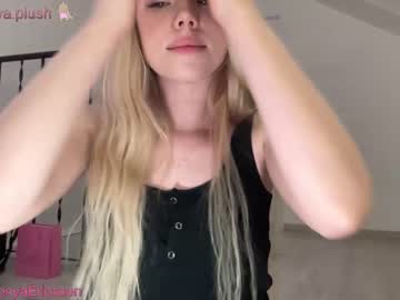 girl
        sonyaplush cam image #3246024