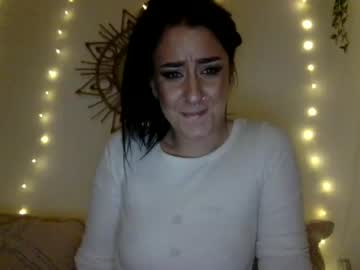 girl Milf & Teen Sex Cam Girls with xyourlilslutx