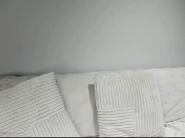 girl
        aria_diaz cam image #2597226