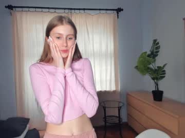 girl
        evamatthews cam image #857157