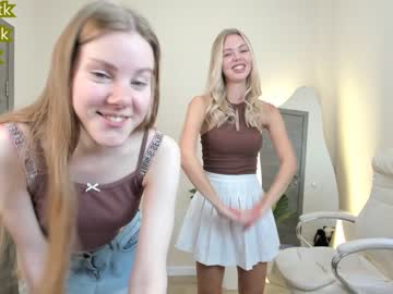 couple
        cassie_palmer cam image #2170715