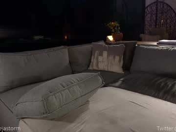 girl
        alejastorm cam image #1967293