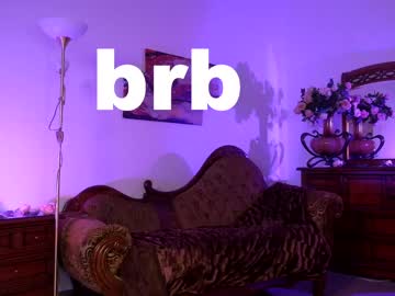 girl
        jessiccaburns cam image #1220329