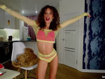 girl
        _eva_001 cam image #227241