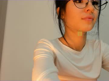 girl
        dola_ cam image #1467514