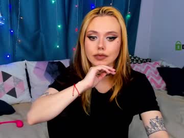 girl
        doribaker cam image #655745