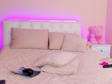 girl
        mika_rey cam image #798557