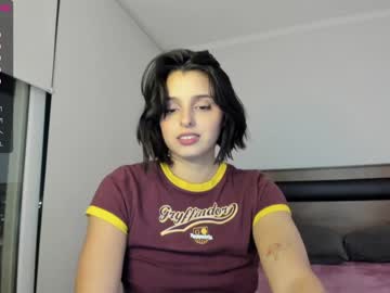 girl
        yourfreakygirl cam image #1356645