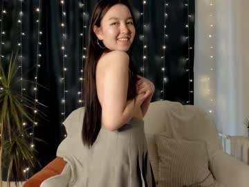 girl
        patriciahills cam image #1433037
