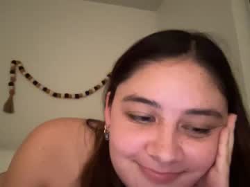 girl Milf & Teen Sex Cam Girls with prettylittlekittyyy
