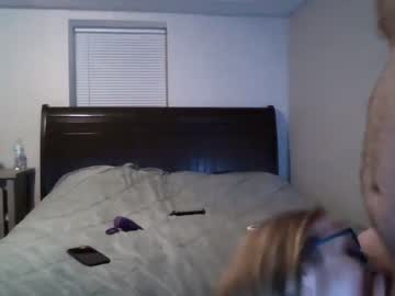 couple
        cumguzzlin23 cam image #3419804