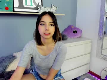 girl
        saschaholmen cam image #311403