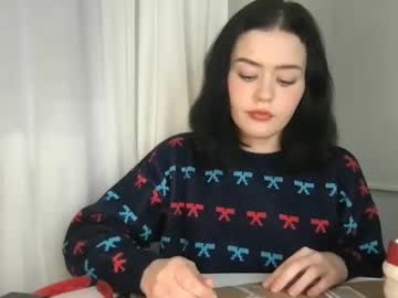 girl
        littlesugarpea cam image #3368423