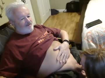 couple
        furrybear_1955 cam image #685101