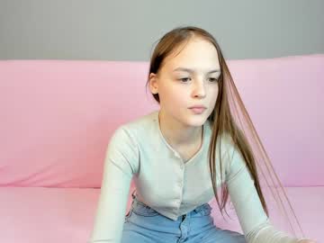girl Milf & Teen Sex Cam Girls with little_radiant_sun