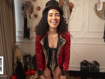 girl
        amnie_ cam image #2541436