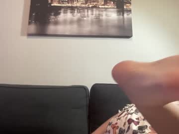 girl
        tipsyfroggy cam image #3002862