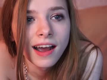 girl
        1cequeen cam image #1069605