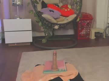 girl
        naomigarcia cam image #3119446