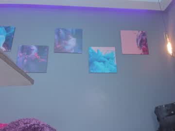 girl
        izzy_evans cam image #1672442