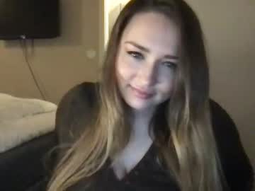 girl
        barsu4ka cam image #825583