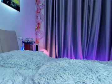 girl
        ella_twinkle cam image #1119697