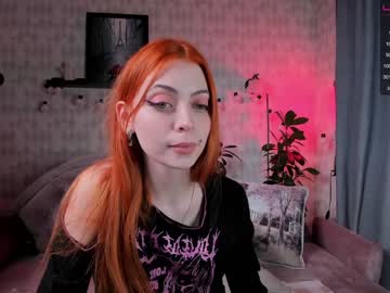 girl
        lika_moon cam image #933110