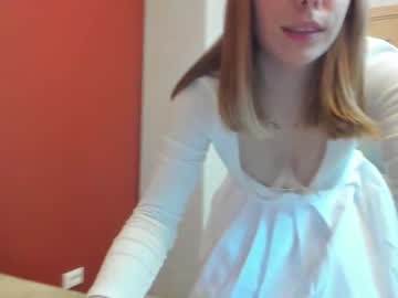 girl
        _strawbeerry_ cam image #1485293