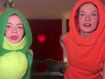 girl
        littlesugarpea cam image #3476120