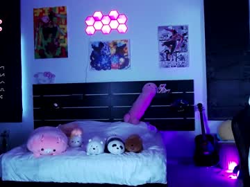 girl
        madnessalise cam image #2441848
