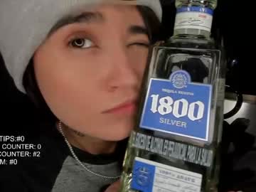 girl
        lonelly_lolly98 cam image #1033792